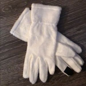 Winter White Fuzzy Thumb Text Fitted Gloves